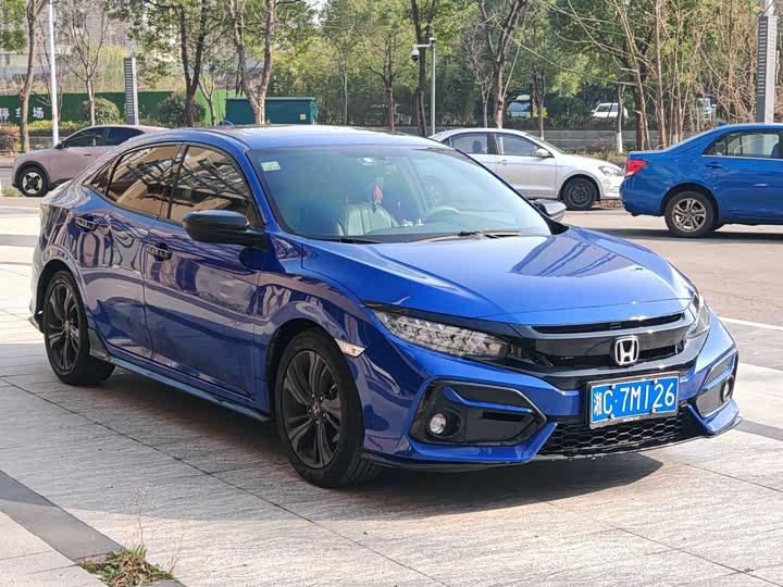 Фото 3 - Honda Civic