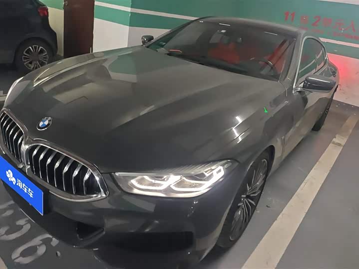 Фото 1 - BMW 8 Series