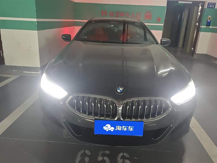 Фото 2 - BMW 8 Series