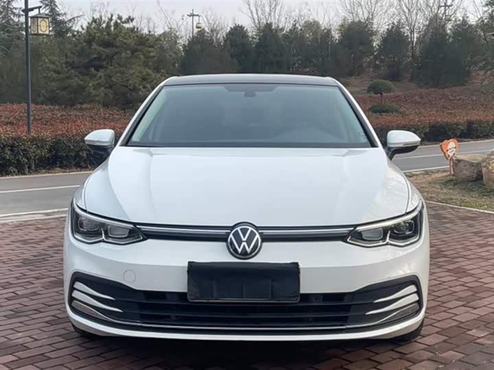 Фото 2 - Volkswagen Golf