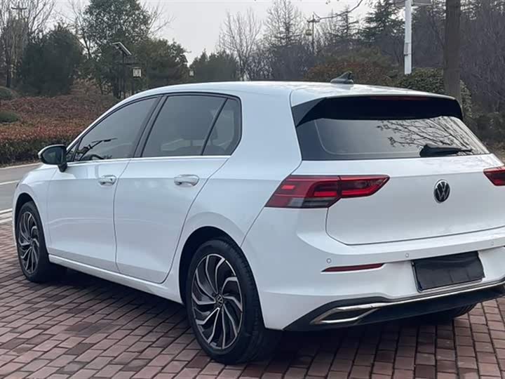 Фото 6 - Volkswagen Golf