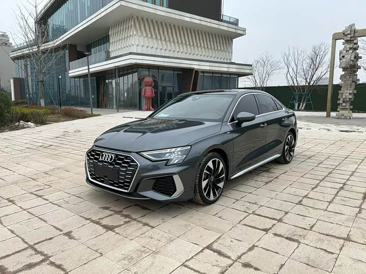 Фото 1 - Audi A3