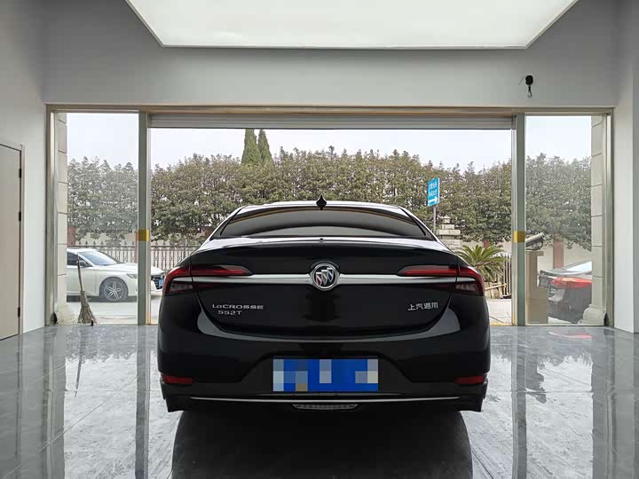 Фото 5 - Buick LaCrosse