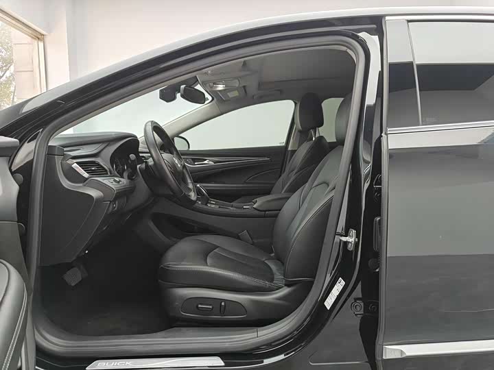 Фото 9 - Buick LaCrosse