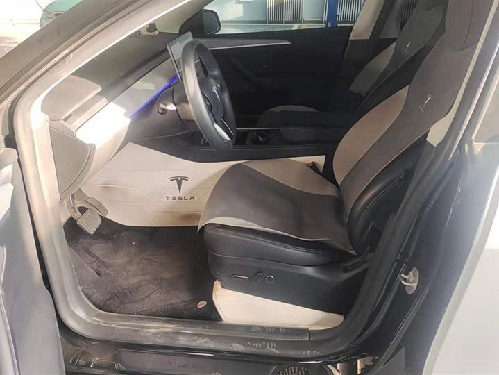 Фото 9 - Tesla Model Y