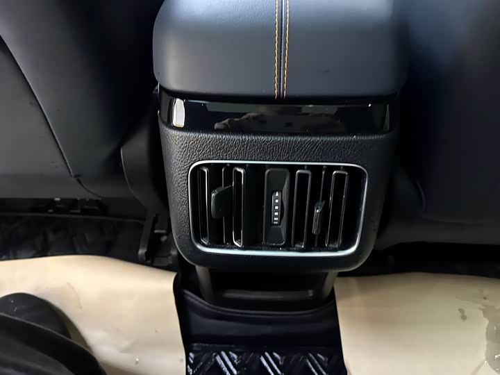 Фото 8 - BYD Song Plus Hybrid/EV