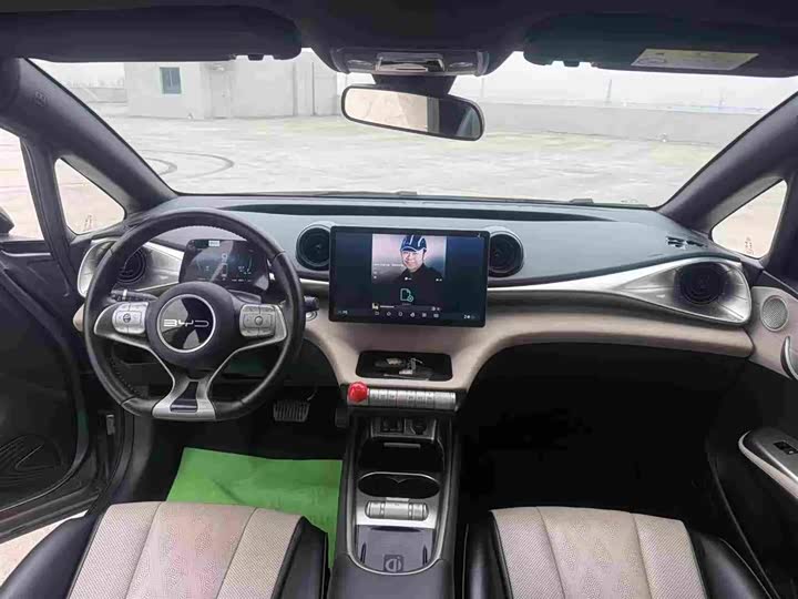 Фото 5 - BYD Dolphin