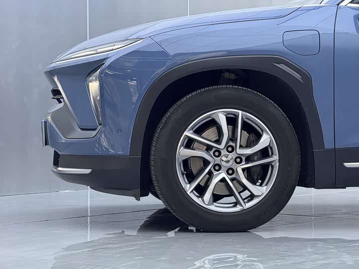 Фото 8 - Nio EC6