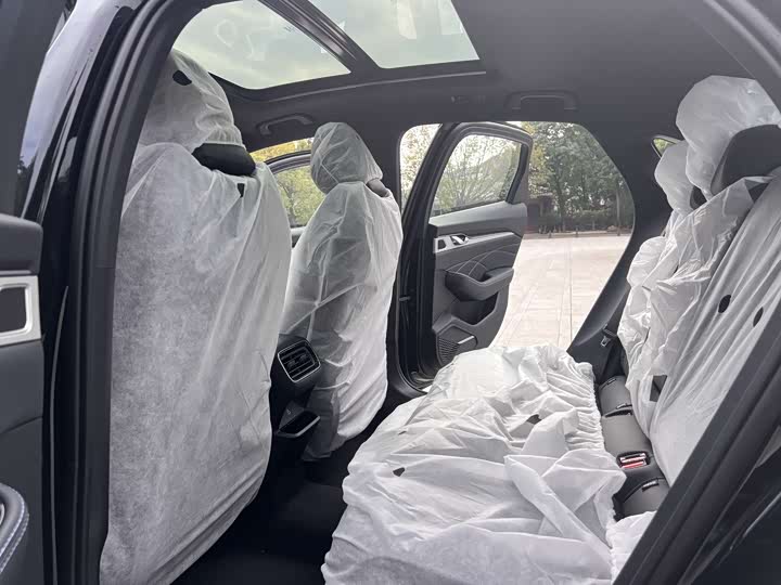 Фото 4 - Geely Preface