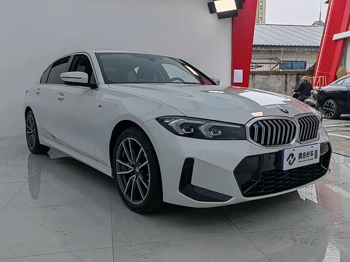 Фото 3 - BMW 3 Series