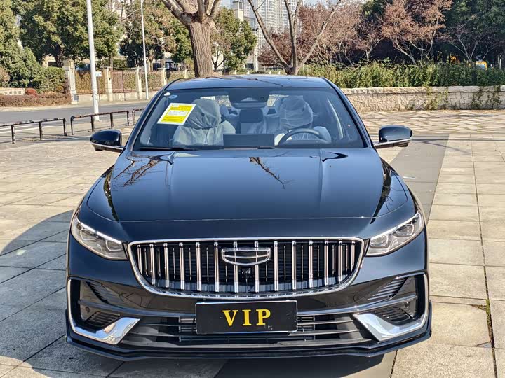 Фото 2 - Geely Preface