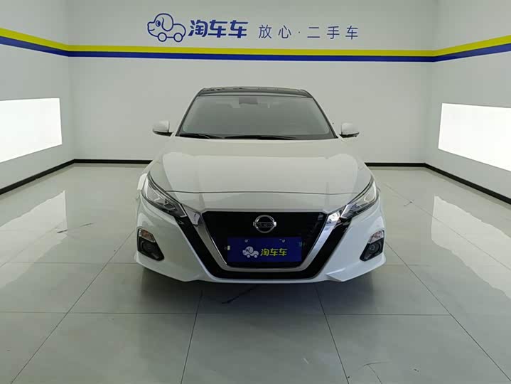 Фото 2 - Nissan Teana