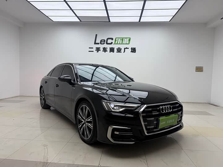 Фото 2 - Audi A6L