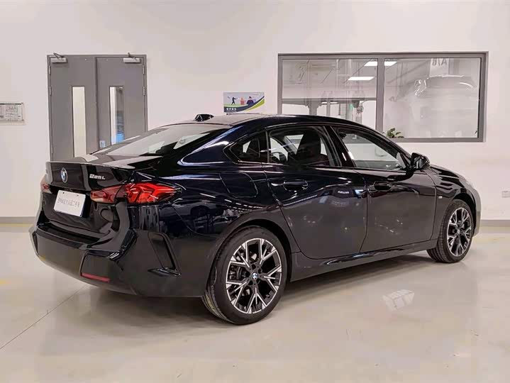 Фото 5 - BMW 2 Series