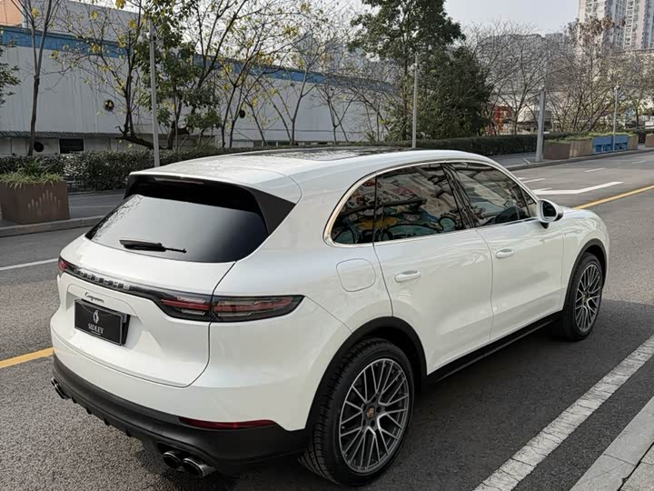 Фото 4 - Porsche Cayenne