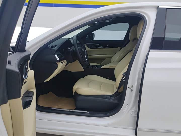 Фото 9 - Cadillac CT6