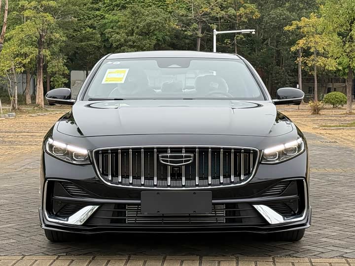 Фото 2 - Geely Preface