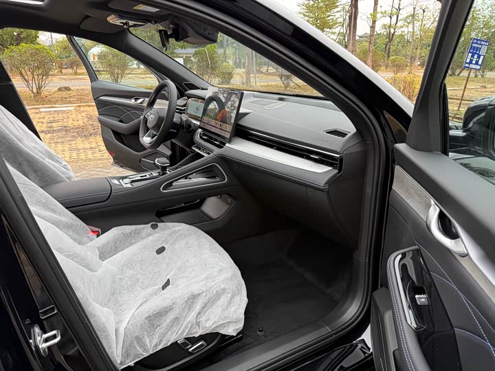 Фото 8 - Geely Preface