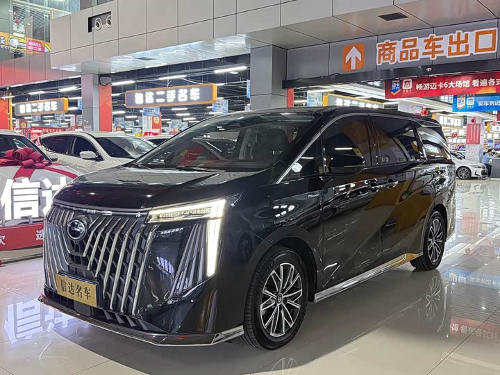 Фото 1 - GAC Trumpchi M8