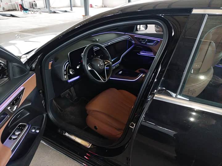 Фото 2 - Mercedes-Benz E-Class Hybrid