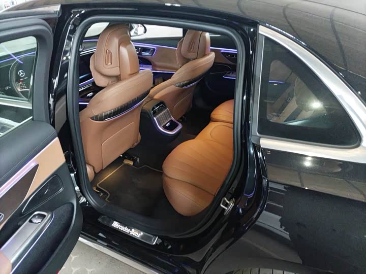 Фото 3 - Mercedes-Benz E-Class Hybrid