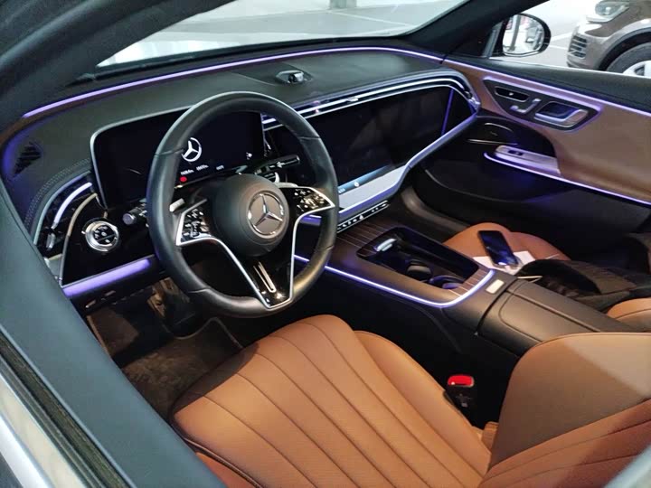 Фото 5 - Mercedes-Benz E-Class Hybrid