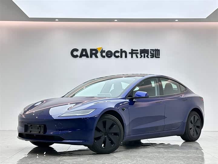 Фото 1 - Tesla Model 3