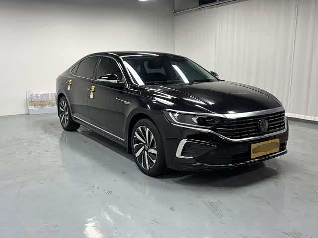 Фото 3 - Volkswagen Passat