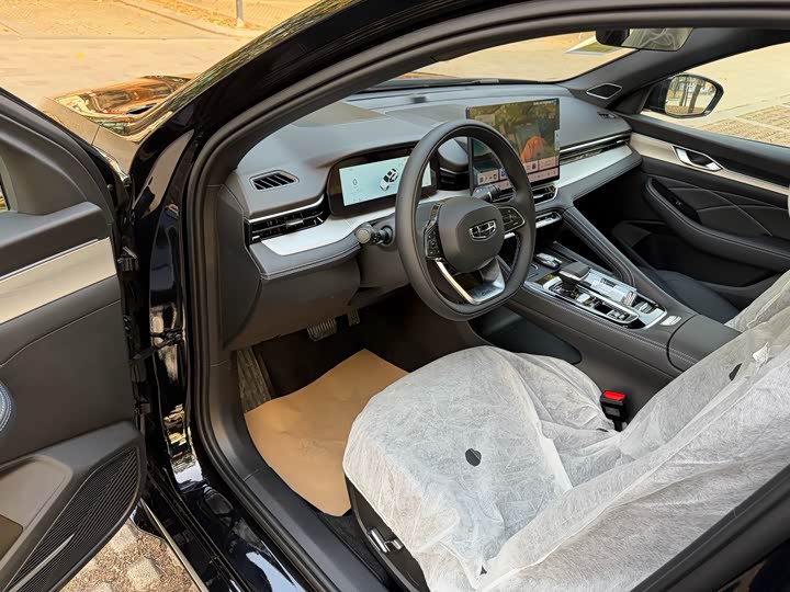 Photo 9 - Geely Preface