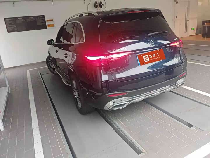 Фото 4 - Mercedes-Benz GLC-Class