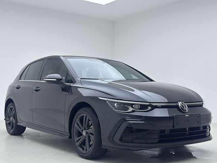 Фото 3 - Volkswagen Golf