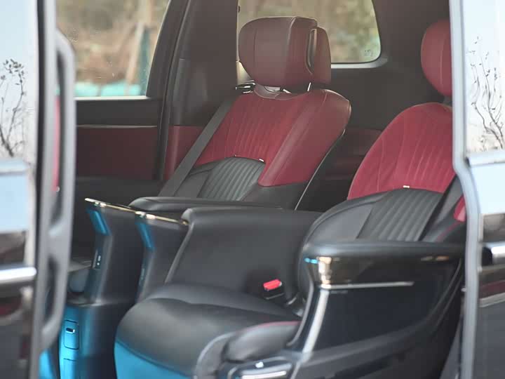 Фото 5 - GAC Trumpchi M8