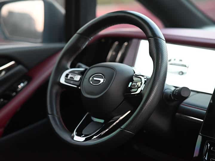 Фото 7 - GAC Trumpchi M8