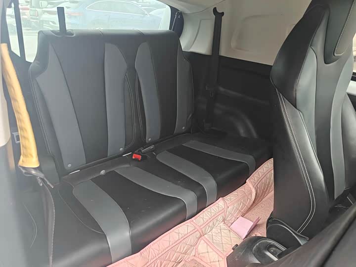 Фото 9 - Roewe Clever