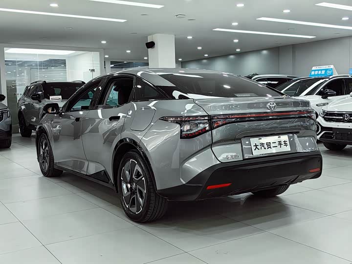 Фото 4 - Toyota bZ3