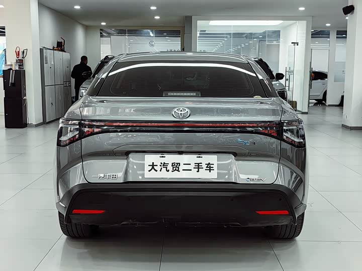 Фото 5 - Toyota bZ3