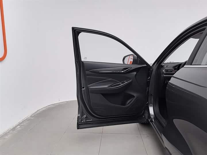 Фото 8 - Changan Oshan X5