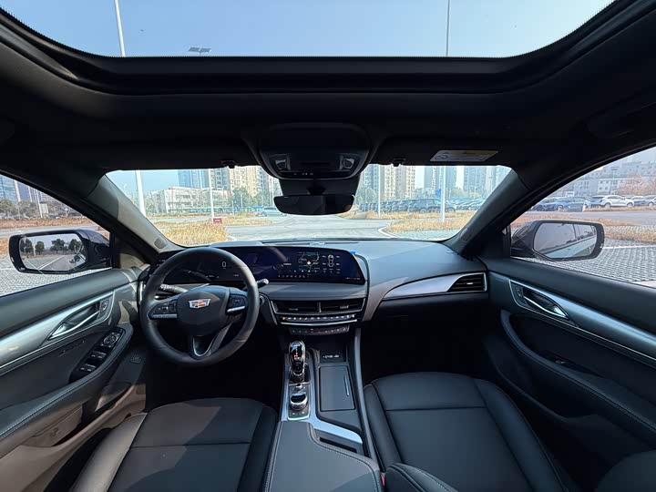 Фото 9 - Cadillac CT5