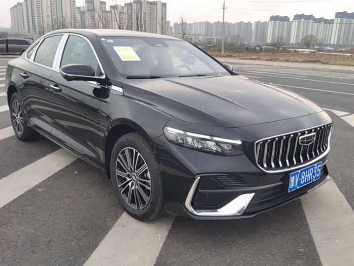 Фото 3 - Geely Preface