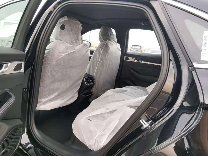 Фото 6 - Geely Preface