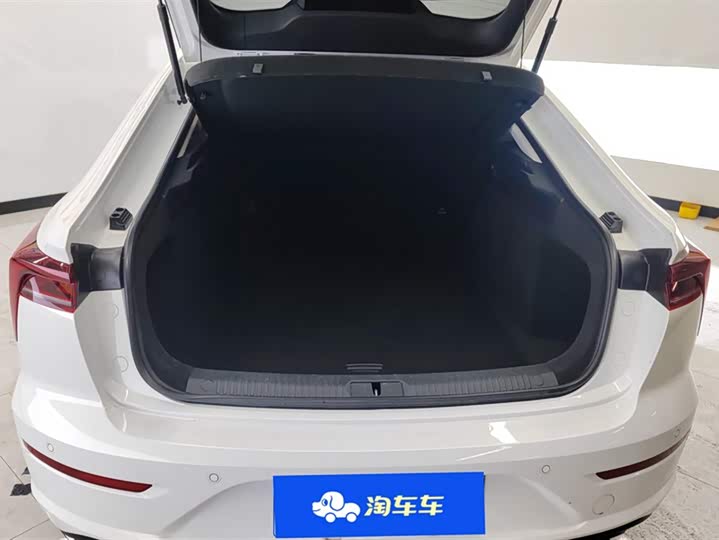 Фото 4 - Bestune B70