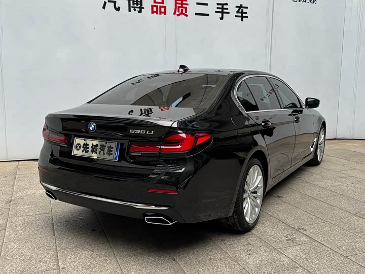 Фото 5 - BMW 5 Series