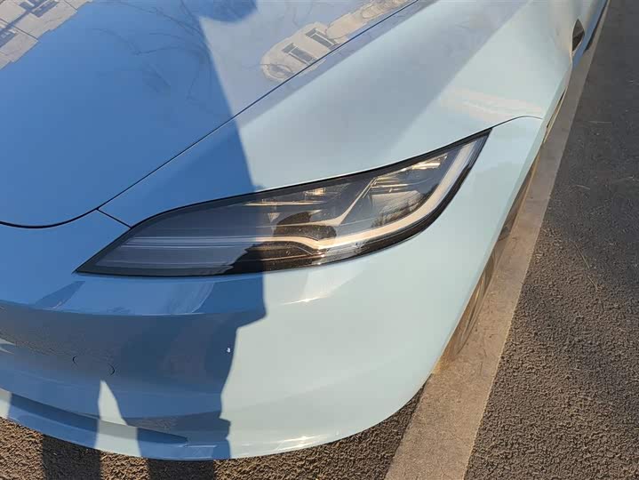 Фото 5 - Tesla Model 3