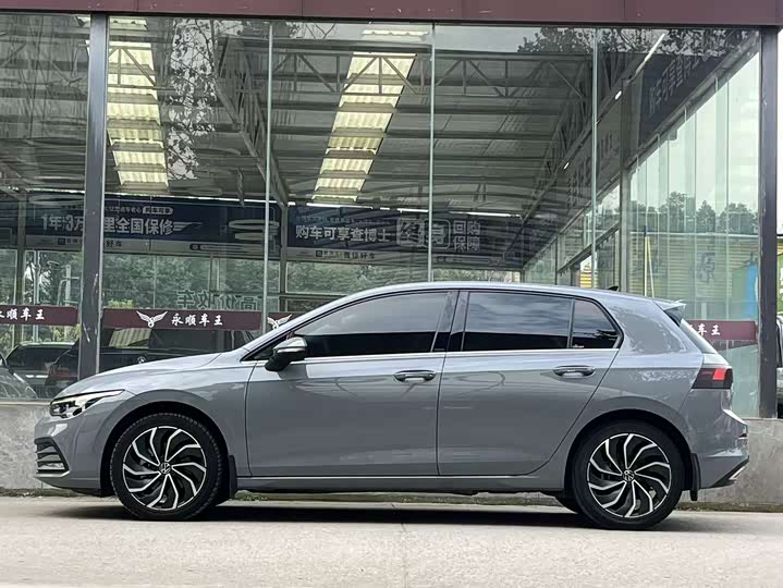 Фото 7 - Volkswagen Golf