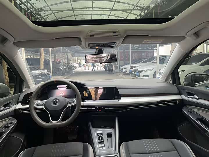 Фото 9 - Volkswagen Golf