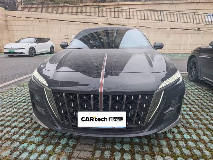 Фото 2 - Hongqi H6