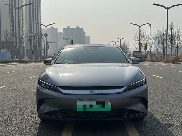 Фото 2 - BYD Han