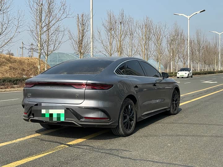 Фото 9 - BYD Han