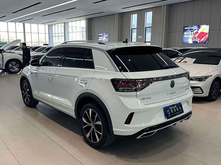 Фото 4 - Volkswagen T-Roc