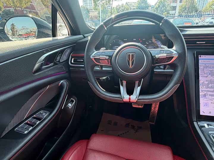 Фото 9 - Hongqi H6